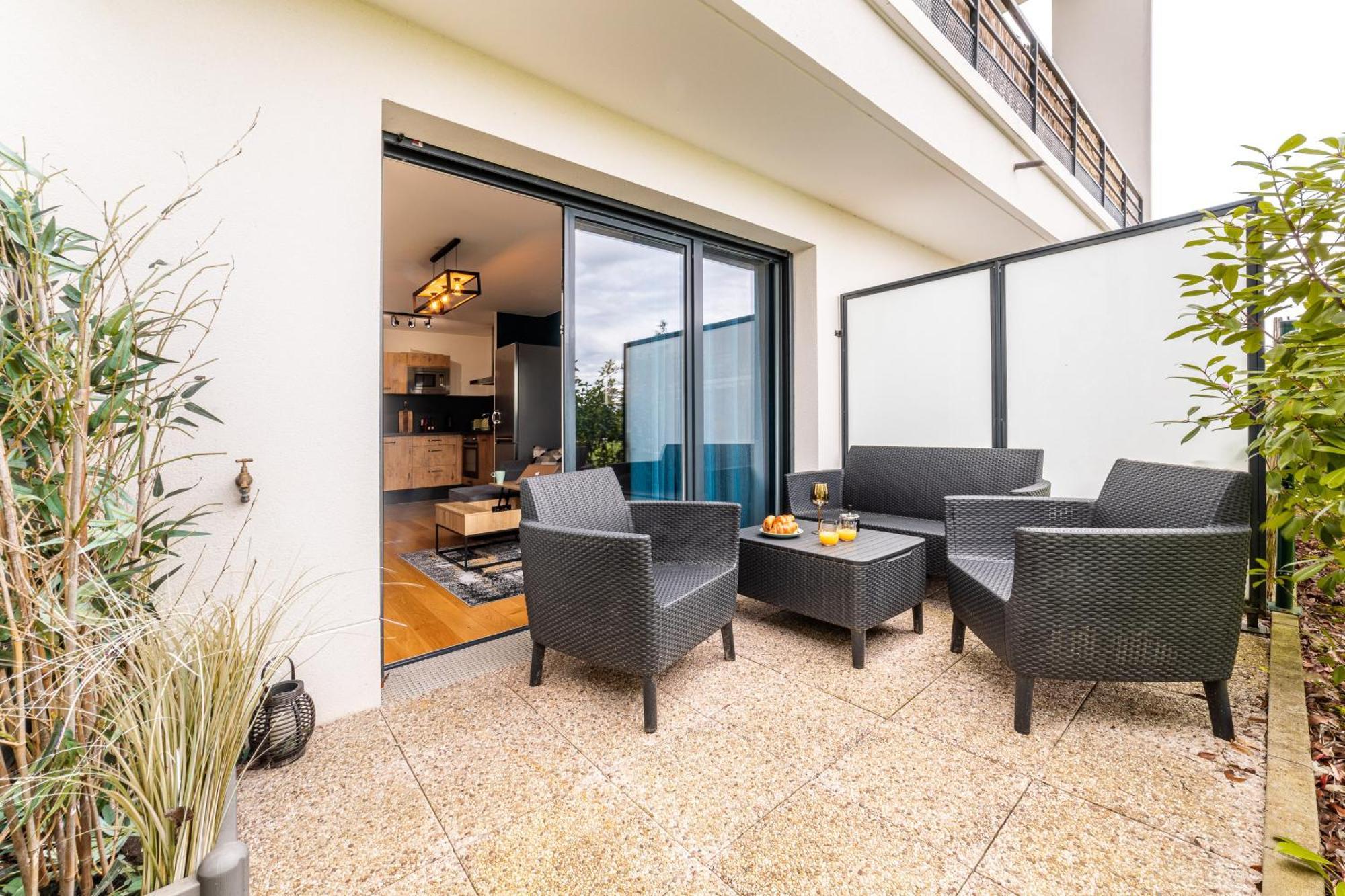 Disneyland 13Min - Kingsize Bed - Private Parking - Terrace - Calm Village Ferrières-en-Brie Exterior foto